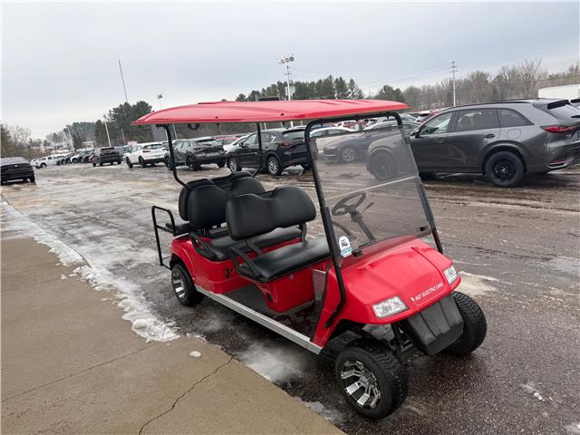 2015 - AGT 6 PASSENGER GOLF CART  (Stk: 24718) in Pembroke - Image 4 of 7
