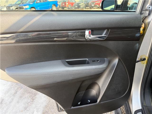 2013 Kia Sorento EX Luxury V6 (Stk: U3324A) in Cambridge - Image 28 of 30