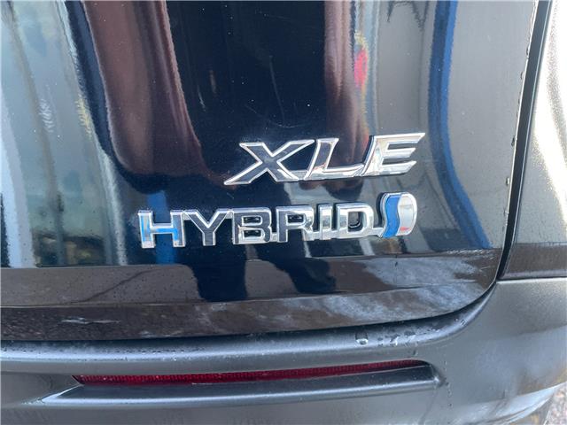 2021 Toyota Sienna XLE 8-Passenger in Charlottetown - Image 8 of 19