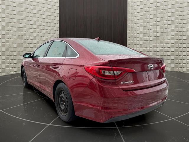 2015 Hyundai Sonata GL (Stk: 26012A) in Pembroke - Image 5 of 13