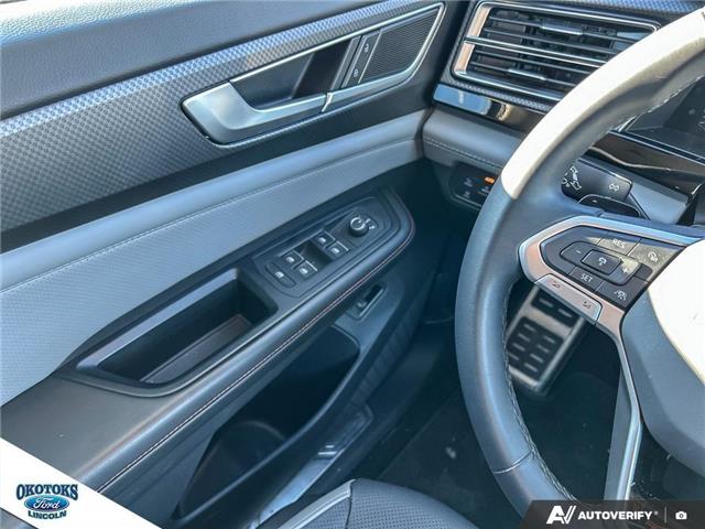 2024 Volkswagen Atlas 2.0 TSI Peak Edition (Stk: B89100) in Okotoks - Image 12 of 20