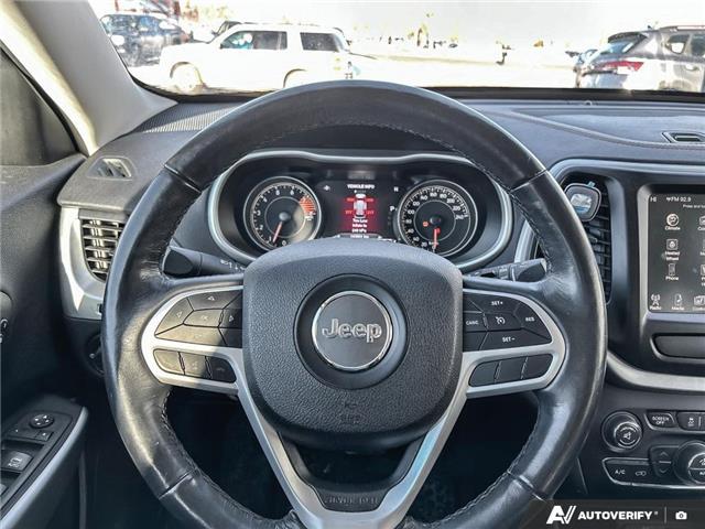 2018 Jeep Cherokee Trailhawk (Stk: KT-055A) in Okotoks - Image 6 of 15