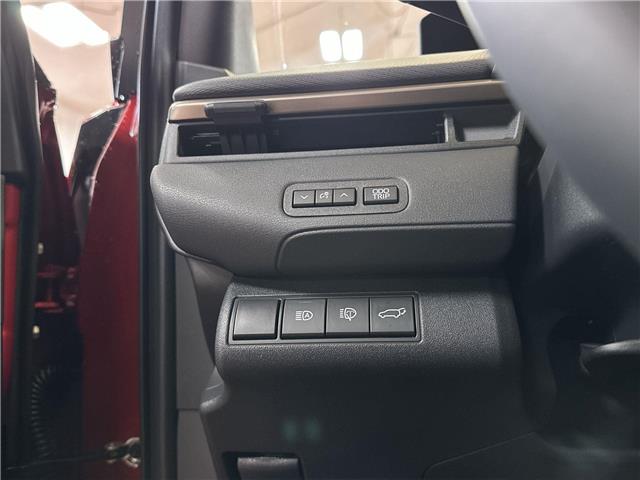 2026 Toyota bZ XLE (Stk: 11105571) in Markham - Image 15 of 24