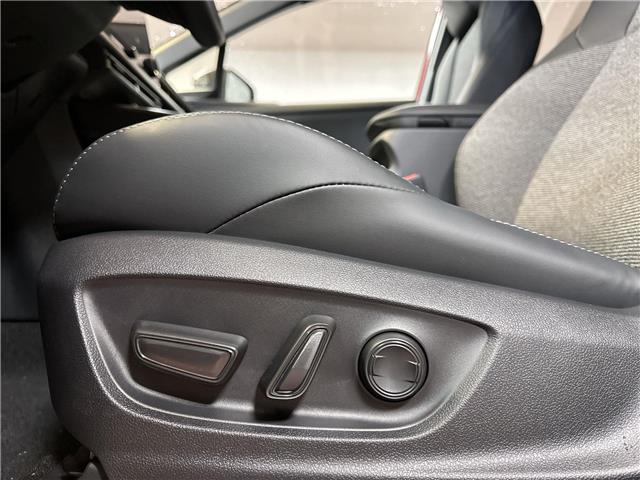 2026 Toyota bZ XLE (Stk: 11105571) in Markham - Image 17 of 24