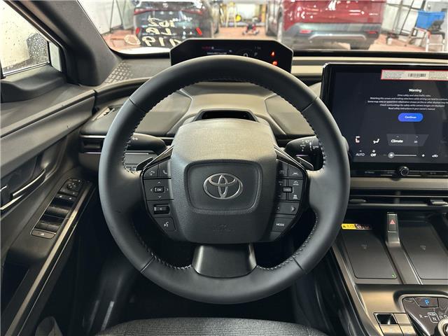 2026 Toyota bZ XLE (Stk: 11105589) in Markham - Image 14 of 24