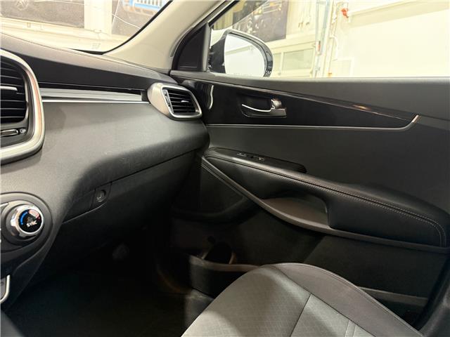 2017 Kia Sorento 3.3L LX V6 7-Seater (Stk: A9150-1-1) in Saint-Eustache - Image 21 of 29