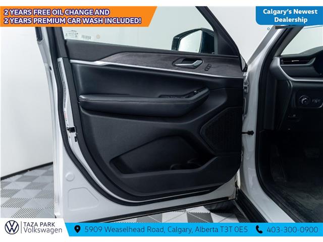 2023 Jeep Grand Cherokee Limited (Stk: TU0221) in Calgary - Image 13 of 22