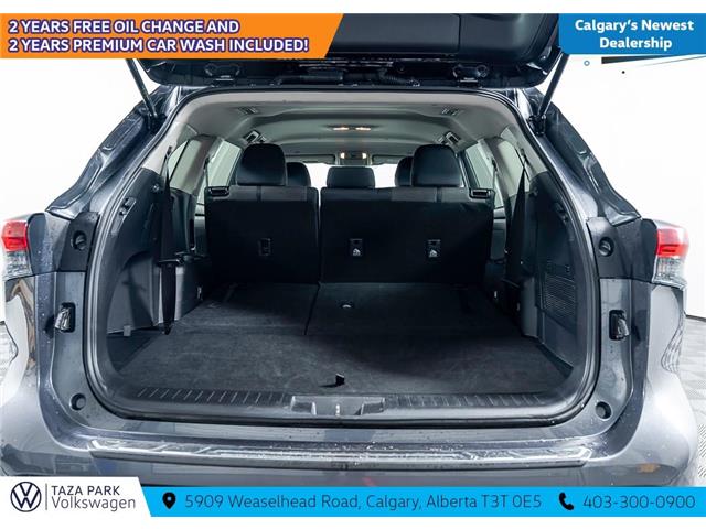 2024 Toyota Highlander LE (Stk: TU0229) in Calgary - Image 8 of 25