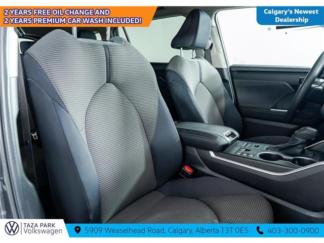 2024 Toyota Highlander LE (Stk: TU0229) in Calgary - Image 23 of 25