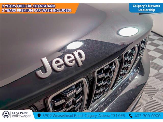 2021 Jeep Grand Cherokee L Summit (Stk: TU0214) in Calgary - Image 13 of 25