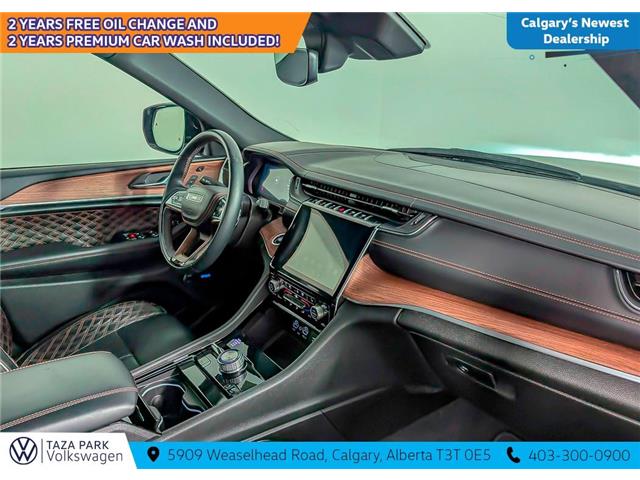 2021 Jeep Grand Cherokee L Summit (Stk: TU0214) in Calgary - Image 23 of 25