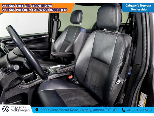 2019 Dodge Grand Caravan 35th Anniversary Edition (Stk: TU0164A) in Calgary - Image 13 of 18