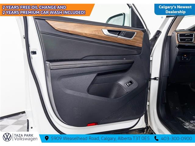 2024 Volkswagen Atlas 2.0 TSI Comfortline (Stk: TU0237) in Calgary - Image 13 of 26
