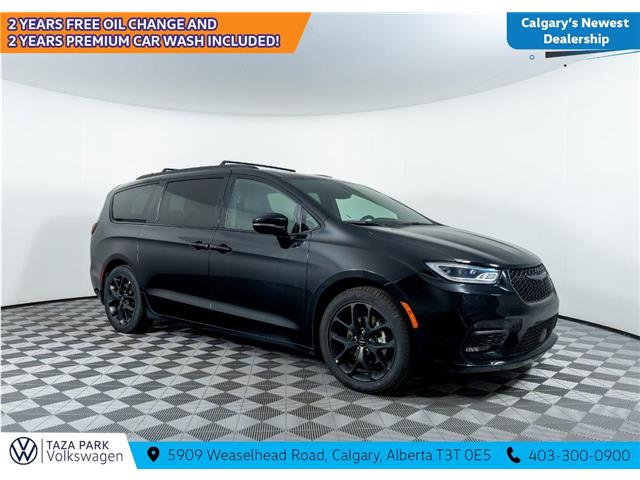 2024 Chrysler Pacifica Touring-L (Stk: TU0213) in Calgary - Image 4 of 22