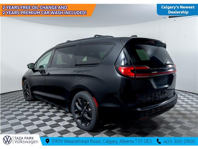 2024 Chrysler Pacifica Touring-L (Stk: TU0213) in Calgary - Image 7 of 22