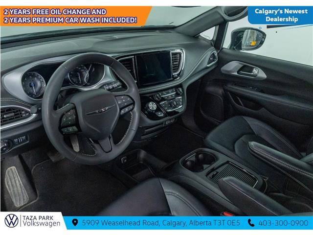 2024 Chrysler Pacifica Touring-L (Stk: TU0213) in Calgary - Image 12 of 22