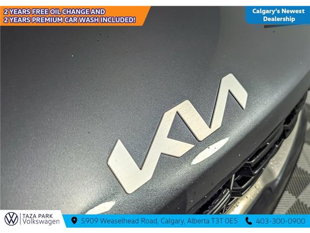 2024 Kia Sorento 2.5T EX (Stk: TU0160) in Calgary - Image 13 of 26