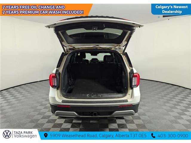 2025 Ford Explorer Platinum (Stk: TU0145) in Calgary - Image 8 of 25