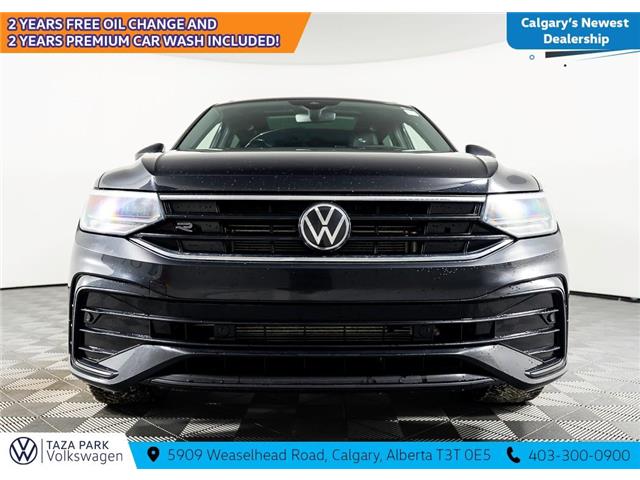 2024 Volkswagen Tiguan Comfortline R-Line Black Edition (Stk: TT-098A) in Calgary - Image 3 of 25