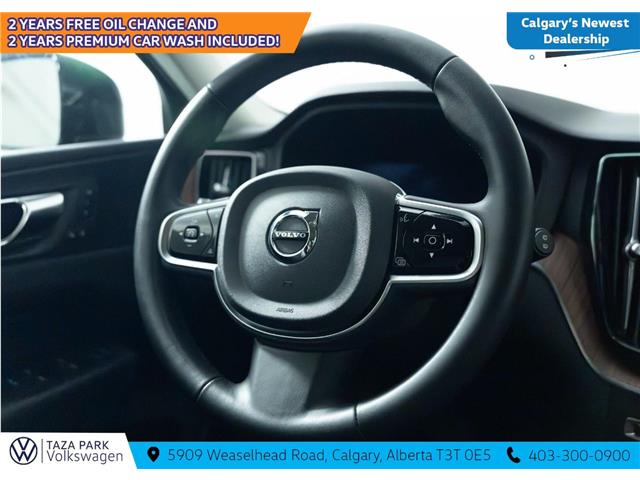 2024 Volvo XC60 B5 Plus Dark Theme (Stk: TU0134) in Calgary - Image 16 of 21