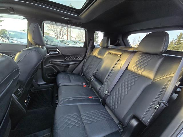 2024 Mitsubishi Outlander GT NOIR (Stk: 8959) in Calgary - Image 18 of 25