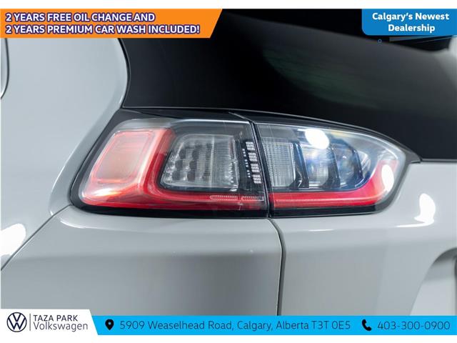 2019 Jeep Cherokee Limited (Stk: TU0191A) in Calgary - Image 7 of 27