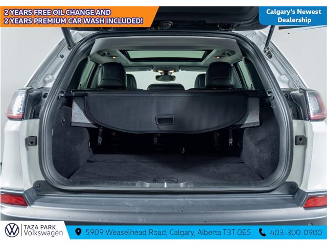 2019 Jeep Cherokee Limited (Stk: TU0191A) in Calgary - Image 8 of 27