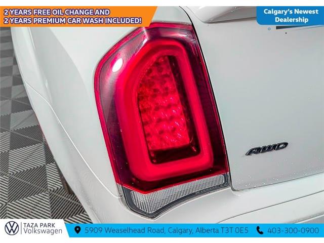 2023 Chrysler 300 S (Stk: TU0194) in Calgary - Image 10 of 12