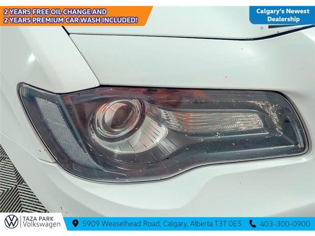 2023 Chrysler 300 S (Stk: TU0194) in Calgary - Image 11 of 12