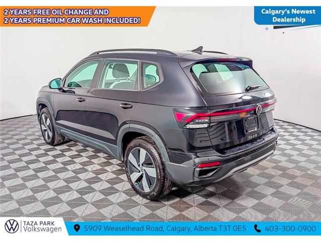 2025 Volkswagen Taos Trendline (Stk: TU0220) in Calgary - Image 8 of 21
