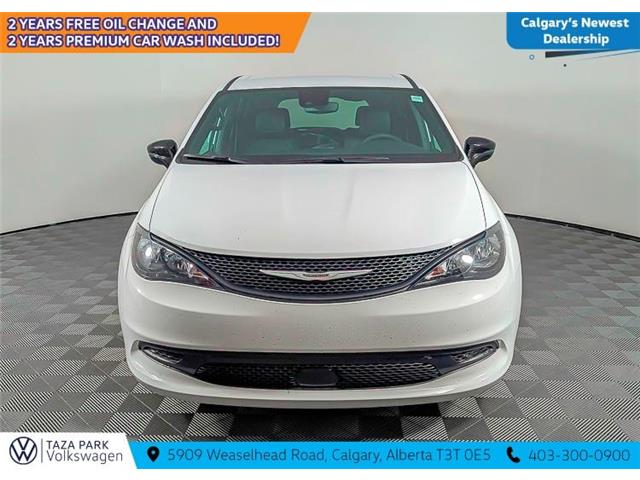 2025 Chrysler Grand Caravan SXT (Stk: TS-0203A) in Calgary - Image 3 of 12