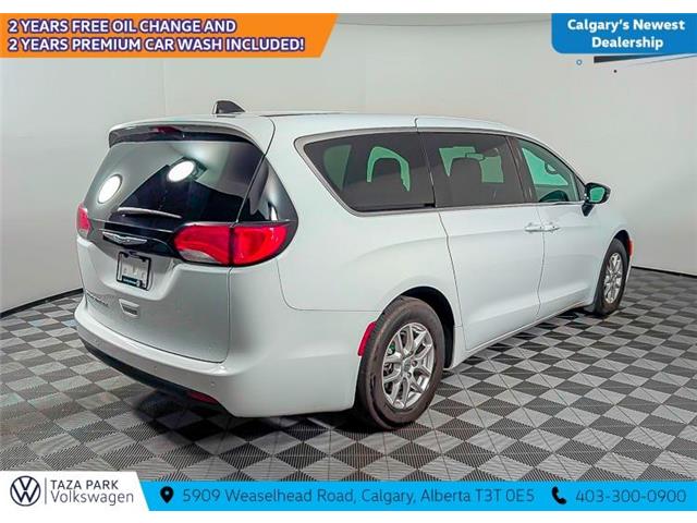 2025 Chrysler Grand Caravan SXT (Stk: TS-0203A) in Calgary - Image 6 of 12