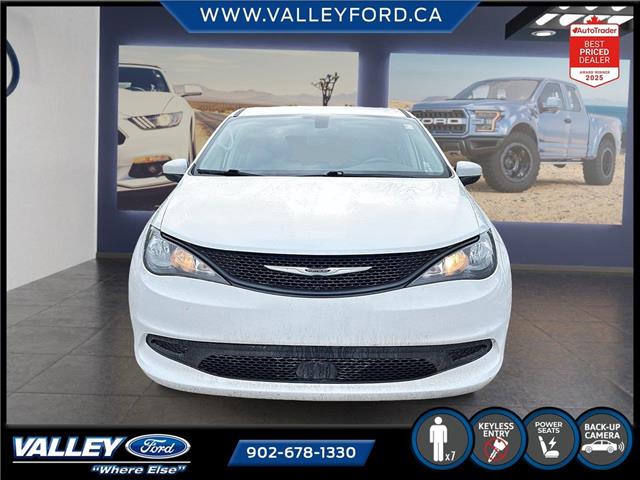 2022 Chrysler Grand Caravan SXT (Stk: 26P001) in Kentville - Image 2 of 9