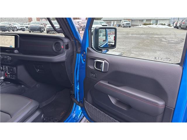 2026 Jeep Gladiator Rubicon (Stk: TT047) in Kamloops - Image 10 of 23