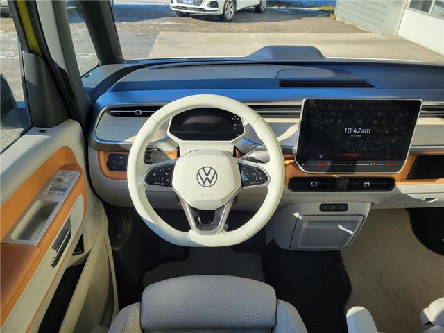 2025 Volkswagen ID. Buzz 1-OWNER | 4-MOTION | NAVI |HEATED LEATHER |360 CAM (Stk: 6398) in St. Catharines - Image 5 of 32