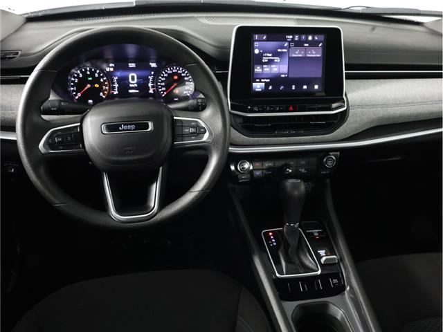 2025 Jeep Compass Sport (Stk: L637) in Calgary - Image 13 of 20