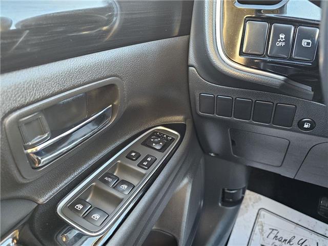 2018 Mitsubishi Outlander Plug-In Hybrid SE (Stk: 21U2288AA) in Whitby - Image 5 of 14