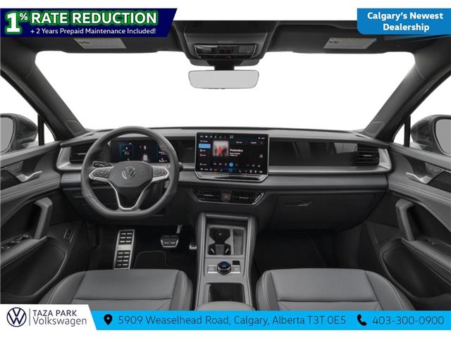 2026 Volkswagen Tiguan Comfortline R-Line Black Edition (Stk: TT-154) in Calgary - Image 5 of 12