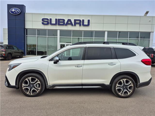 2023 Subaru Ascent Premier (Stk: 300190) in Lethbridge - Image 2 of 10