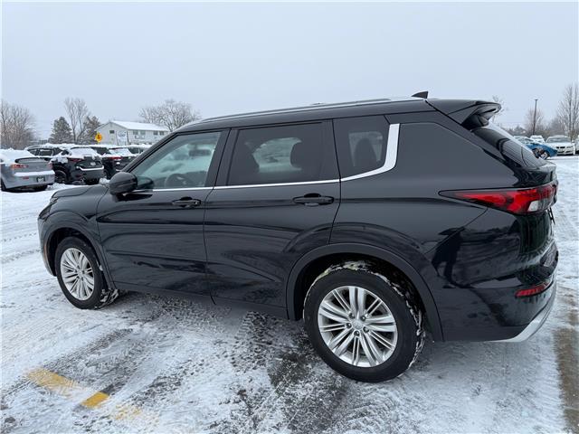 2024 Mitsubishi Outlander LE (Stk: M5348A) in BELLEVILLE - Image 2 of 8