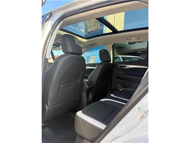 2026 Buick Envision Sport Touring (Stk: 56988) in Strathroy - Image 4 of 9