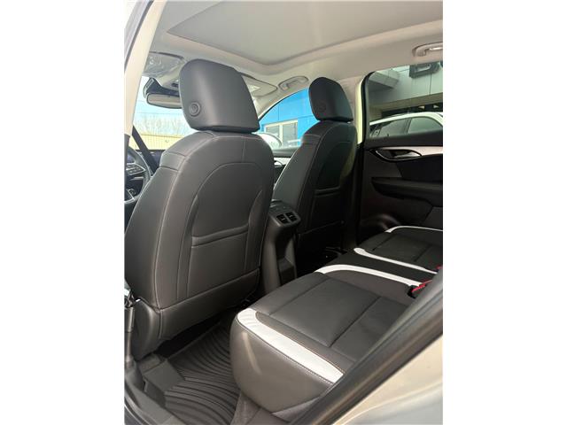2026 Buick Envision Sport Touring (Stk: 57329) in Strathroy - Image 4 of 9