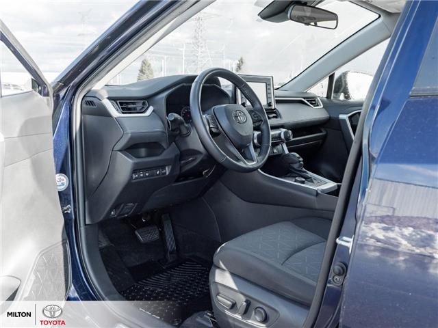 2021 Toyota RAV4 Hybrid XLE (Stk: 124705) in Milton - Image 8 of 25