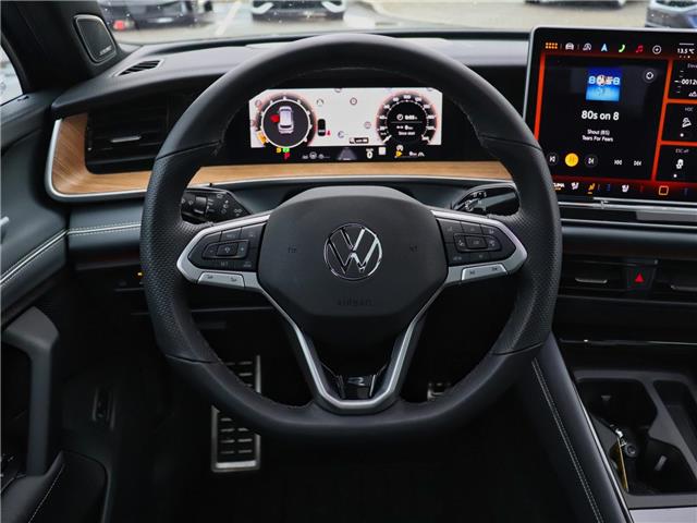 2025 Volkswagen Tiguan Highline R-Line (Stk: 17U1735) in Oakville - Image 11 of 28