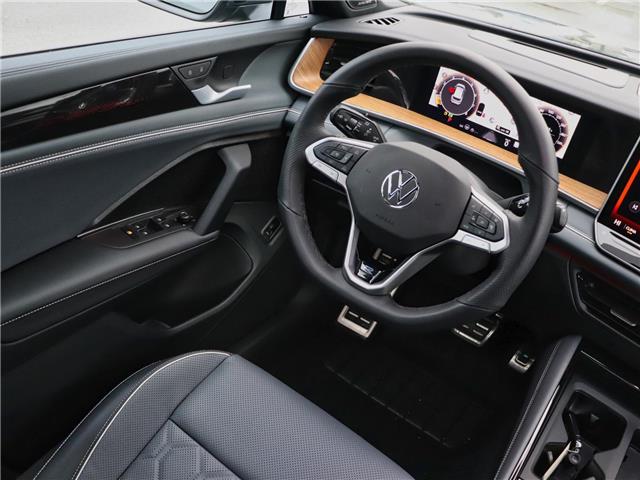 2025 Volkswagen Tiguan Highline R-Line (Stk: 17U1735) in Oakville - Image 15 of 28