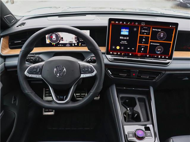 2025 Volkswagen Tiguan Highline R-Line (Stk: 17U1735) in Oakville - Image 16 of 28
