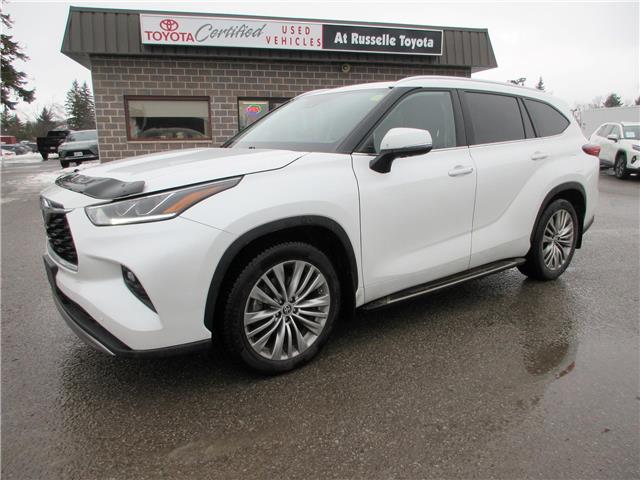 2022 Toyota Highlander Limited (Stk: 26059A) in Peterborough - Image 1 of 1
