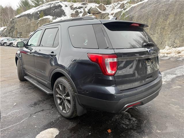 2017 Ford Explorer XLT in Sudbury - Image 2 of 7