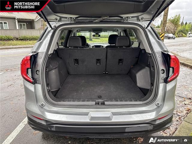 2024 GMC Terrain SLE (Stk: 329031) in North Vancouver - Image 10 of 23
