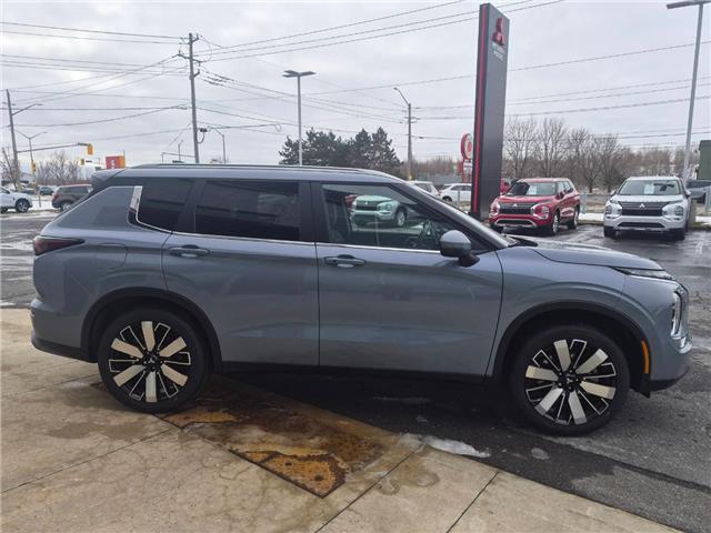 2026 Mitsubishi Outlander SEL (Stk: M851) in Cornwall - Image 4 of 11 2026 Mitsubishi Outlander SEL (Stk: M851) in Cornwall - Image 4 of 11